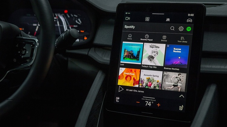 Spotify in einem Polestar 2 mit Android Automotive OS